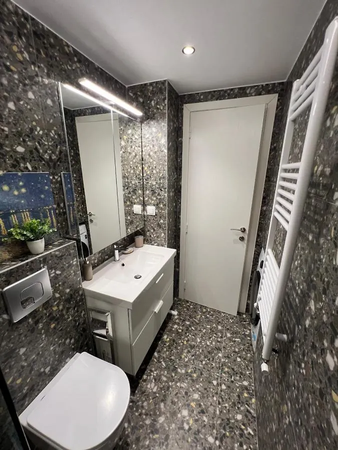 Chic Urban Escape By Thesbnb Thessaloniki Apartment