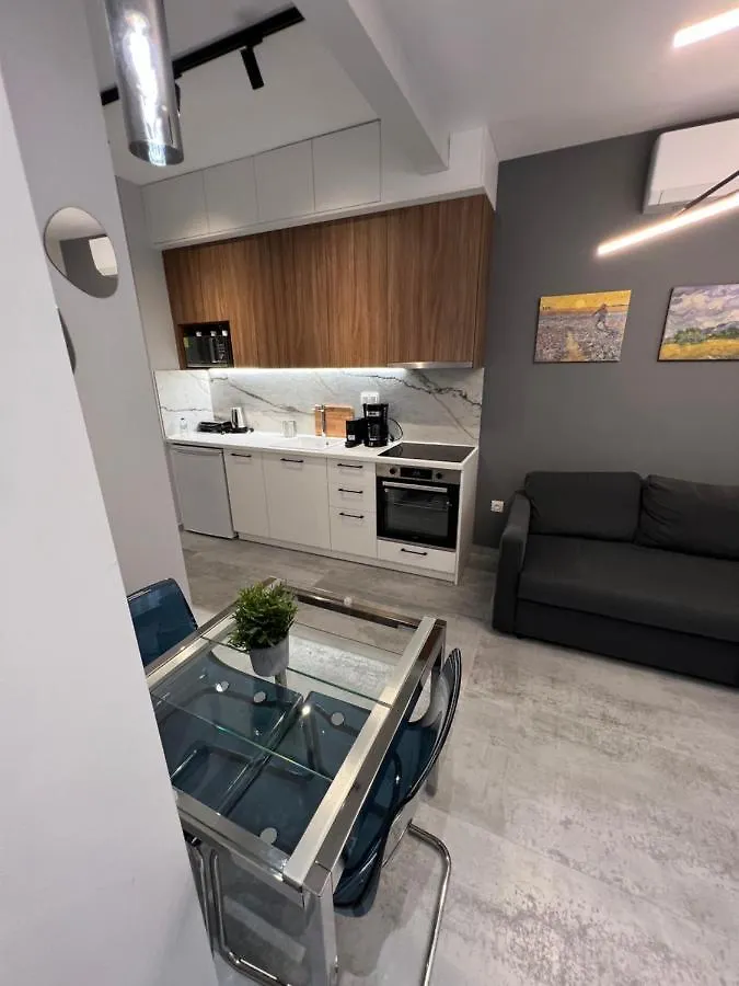 Chic Urban Escape By Thesbnb Thessaloniki 0*,  Greece